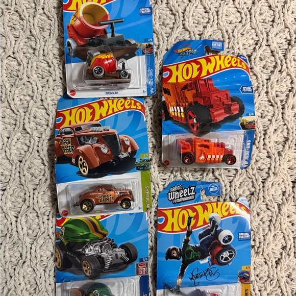 Assorted Toy Cars Set - Picture 2 of 7